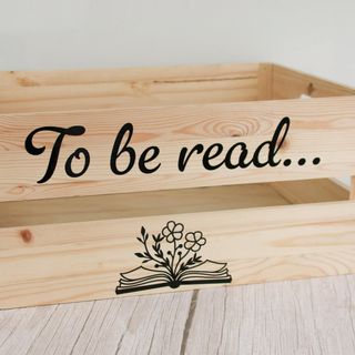 “To be read” book crate: listing photo 3