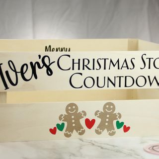 Gingerbread Christmas Eve crate: listing photo 3